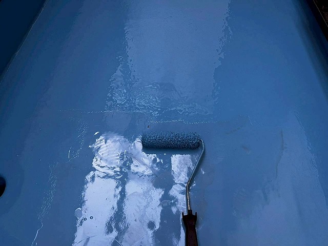 明石市のベランダの防水塗料を全面塗布